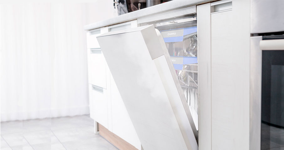 По&nbsp;завершении программы мойки дверца посудомоечной машины автоматически откроется, что&nbsp;позволит вам получить идеально сухую посуду без разводов.