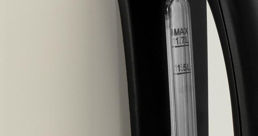 Ручка со&nbsp;шкалой литража выполнена из&nbsp;теплоизолирующей пластмассы черного цвета и&nbsp;не&nbsp;нагревается от&nbsp;стального корпуса.