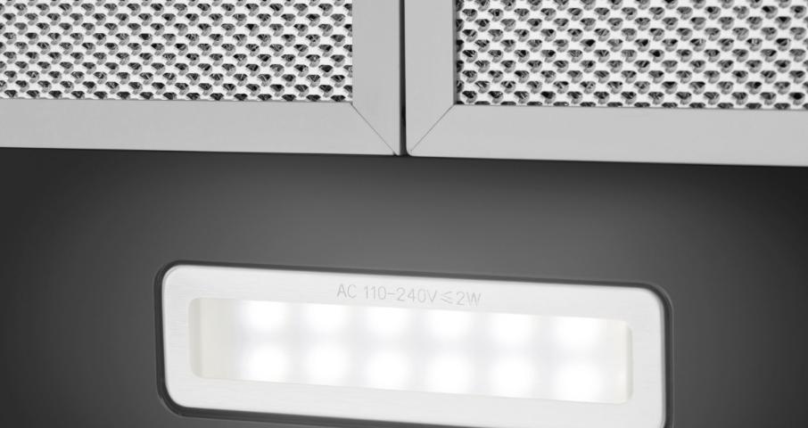 Яркое светодиодное освещение помогает контролировать процесс приготовления пищи, равномерно распределяя свет по всей поверхности вашей плиты или варочной поверхности.